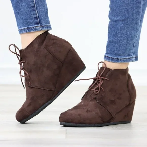 Brown Ankle Boots Wedge Heel Faux Suede Round Toe Lace Up - Picture 10 of 15